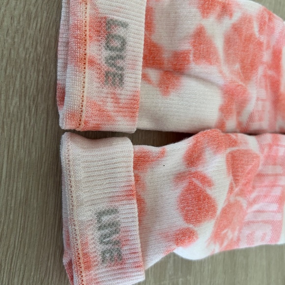 Lululemon Tie-Dye Crew Socks - Picture 4 of 4